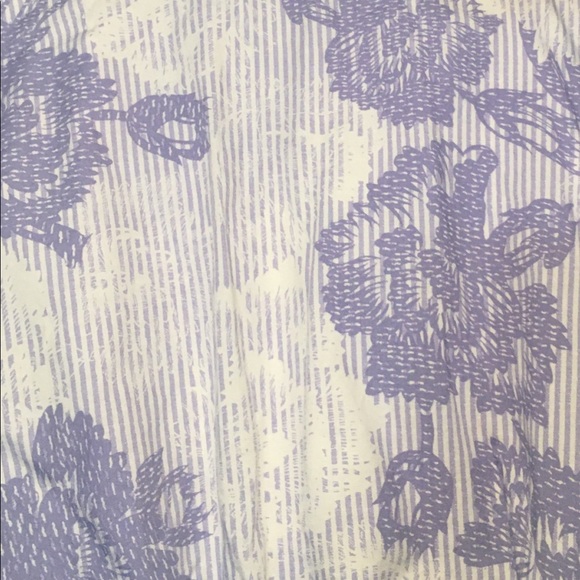 Ann Taylor bishop sleeve blouse - Picture 3 of 3